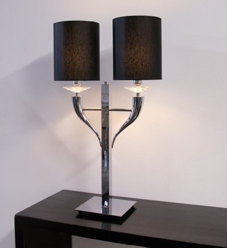 Lampe de table design loving arms rond DezignLover.com